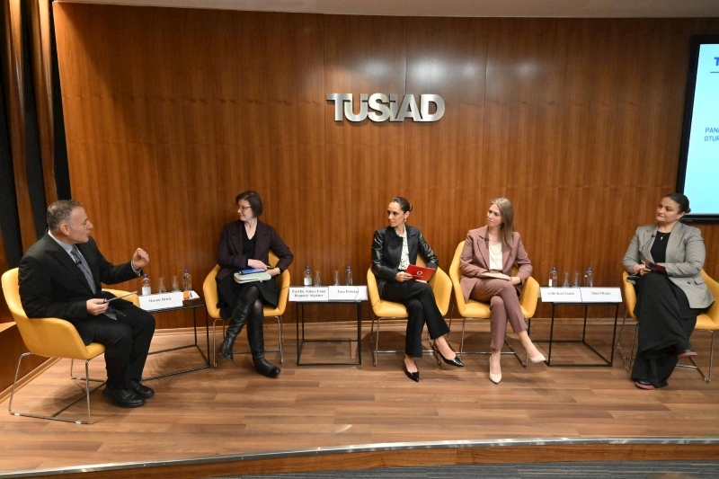 AÇEV tarafından hazırlanan “İşyerlerinde İlgili Babalığın Desteklenmesi Rehberi” TÜSİAD İş Birliğiyle Tanıtıldı