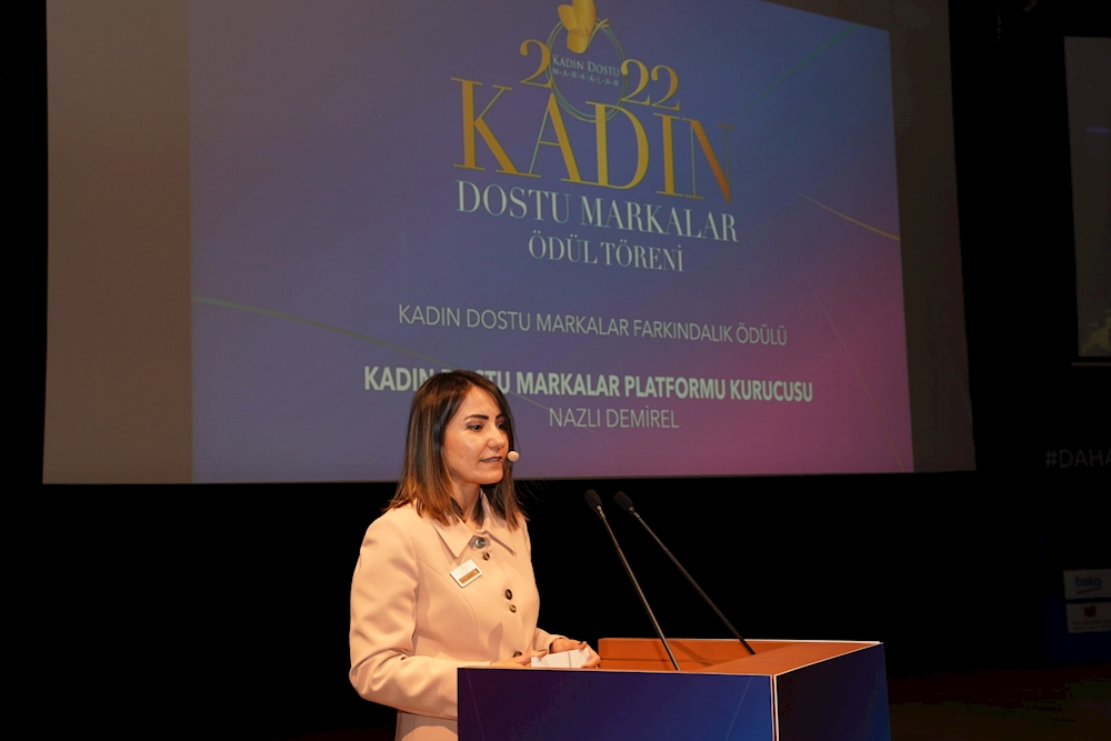 KADIN DOSTU MARKALAR 2022 FARKINDALIK ÖDÜLLERİ SAHİPLERİNİ BULDU