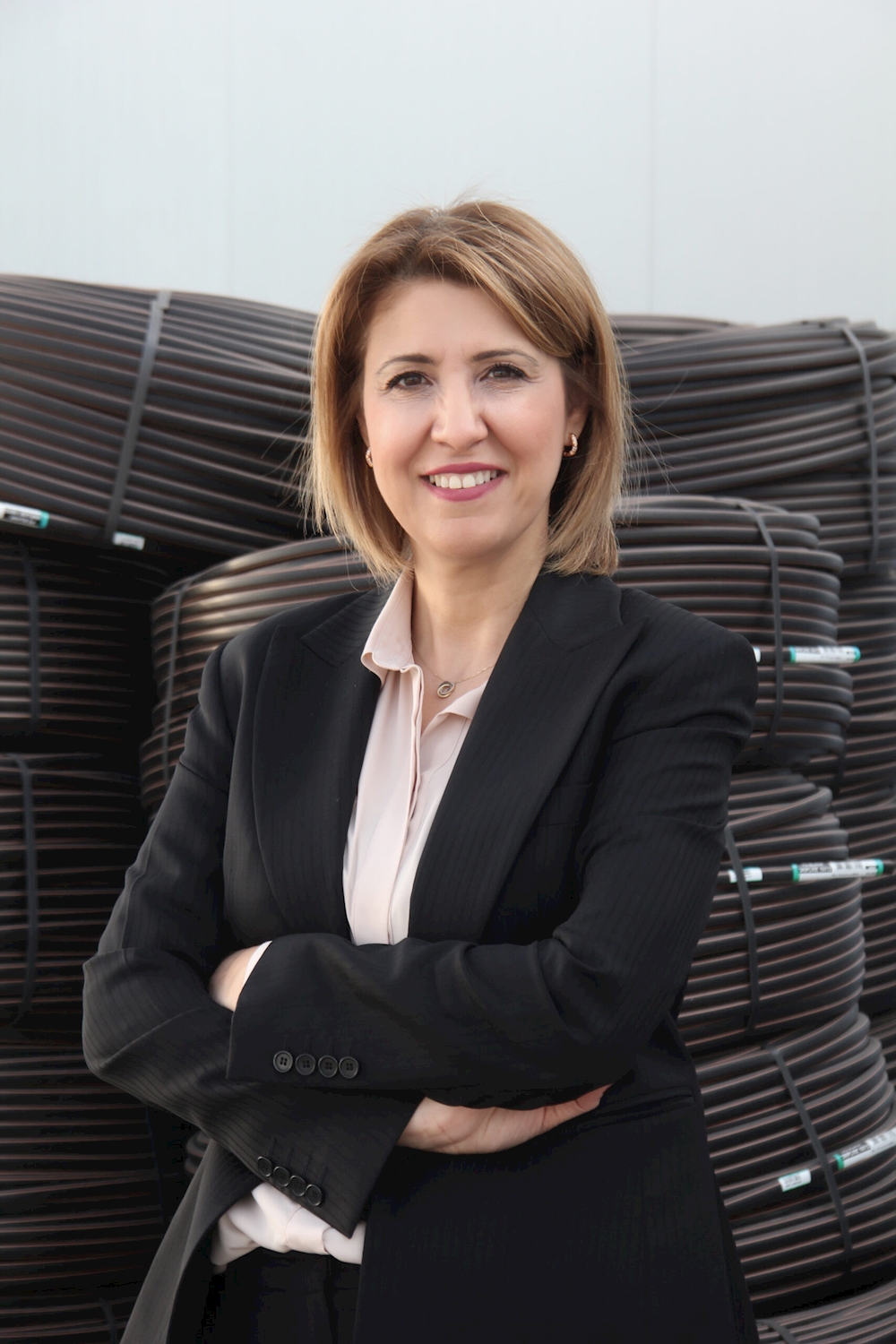 PINAR PARMAKSIZ İLE CESARET VE “EN İYİSİNİ YAPMA” AZMİYLE GELEN BAŞARININ ÖYKÜSÜ