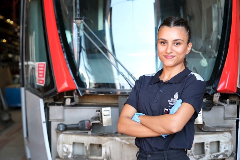 Meslek Liseli Kızlara Metro İstanbul’da Teknik Eğitim Verilecek