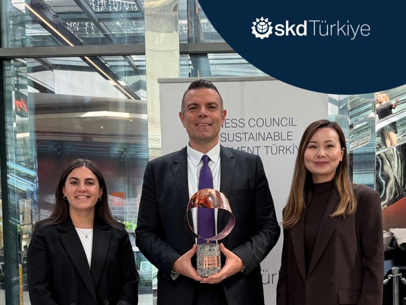 Abdi İbrahim, Akıllı Yazılım Projesiyle COP31 Sürdürülebilir Dönüşüm Ödülü Kazandı