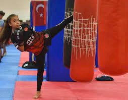 12 YAŞINDA AVRUPA ŞAMPİYONU OLDU