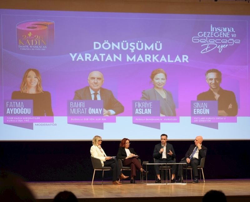 “Dönüşümü Yaratan Markalar” Oturumunda İş Dünyasının Geleceği Konuşuldu