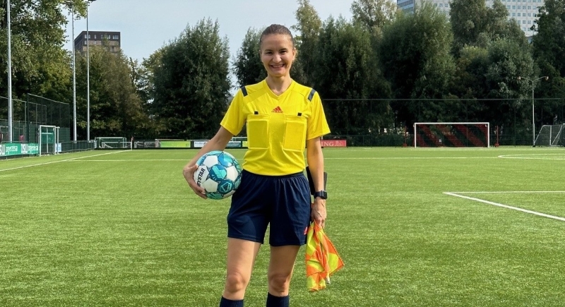 Türkiye'de Bir İlk: FIFA Kokartlı Kadın Hakemden Doktoro Tezi