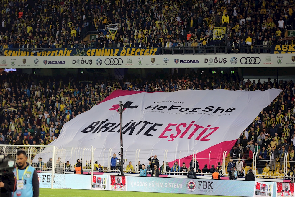 FENERBAHÇE SPOR KULÜBÜ DAHA İYİ BİR TOPLUM VE AYDINLIK YARINLAR İÇİN “HeForShe” DİYOR