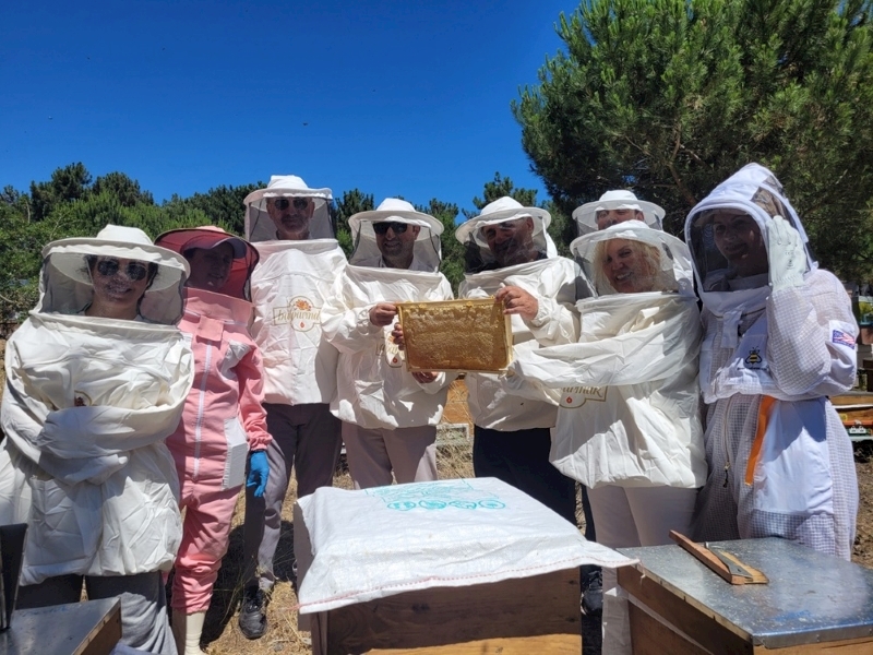 Balparmak, Kadın Arıcıların Başarısını Yerinde Gözlemledi