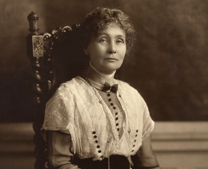 EMMELiNE PANKHURST: KADINLARIN OY HAKKI MÜCADELESİNDE BİR LİDER