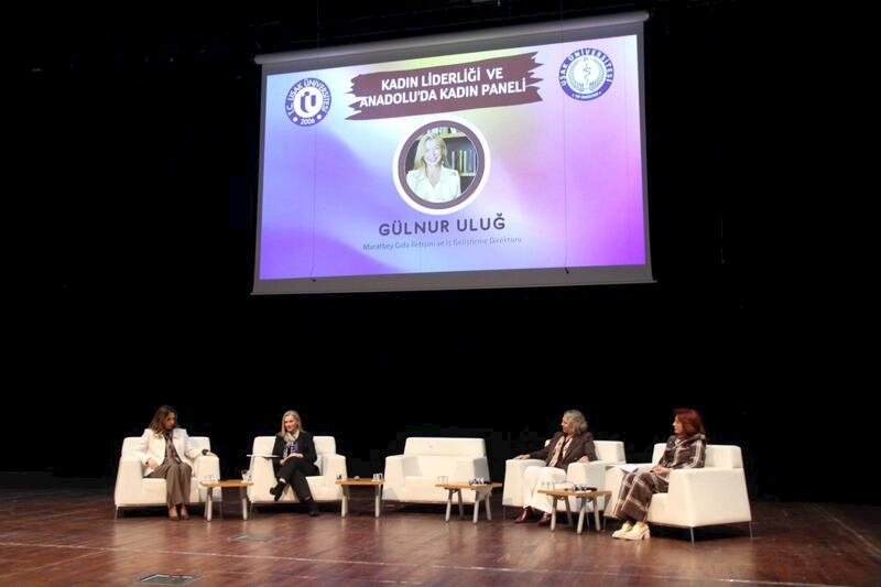 Muratbey, Uşak Üniversitesi Ev Sahipliğinde Düzenlenen Kadın Liderliği ve Anadolu Kadın Paneli’ne Destek Verdi