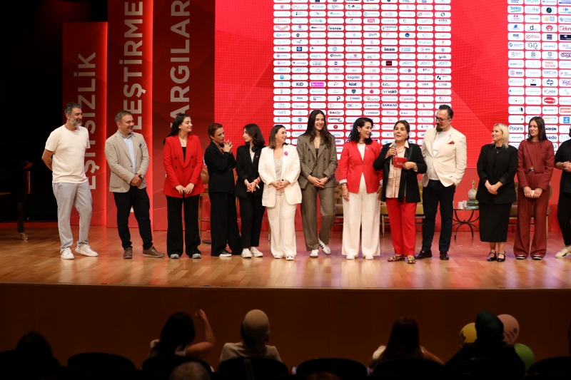 “Ve Birliktelik Zamanı” Diyerek Eşitlik Sözü Verildi