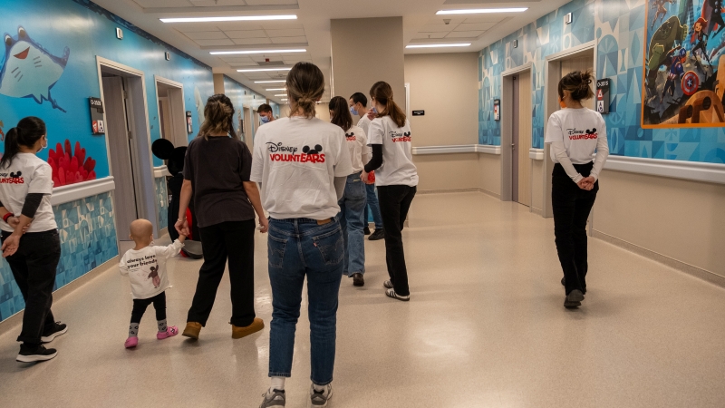 Bu renkli duvarların çocuklara moral ve motivasyon sağlayacağına eminiz