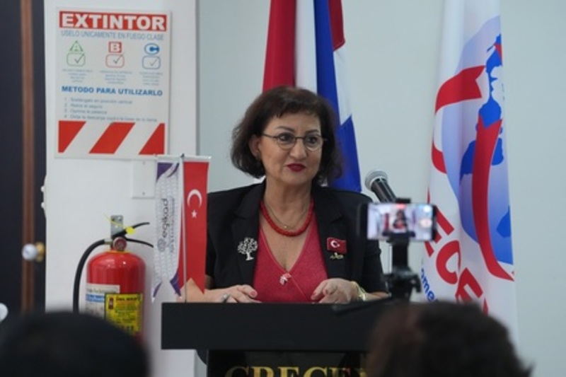 Türk iş kadınlarının vizyonu sadece yerel pazarlarla sınırlı kalmamalı