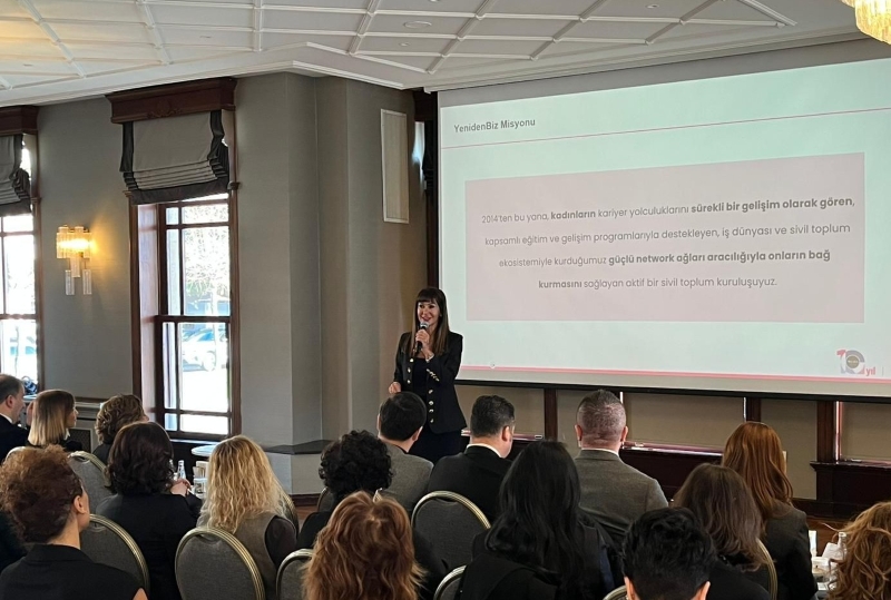 Amacımız, kadınların değişen çalışma hayatına güçlü bir şekilde uyumlanmalarına destek olmak