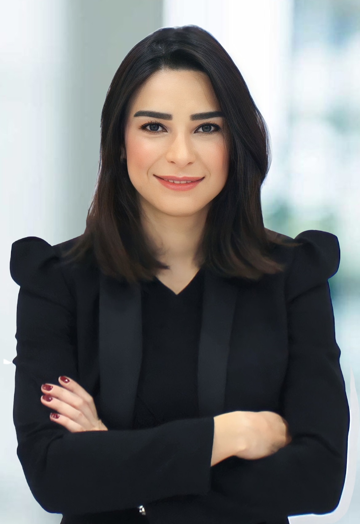 ÖZGE AVCI PAŞAOĞLU; Netpak Ambalaj Yönetim Kurulu Üyesi