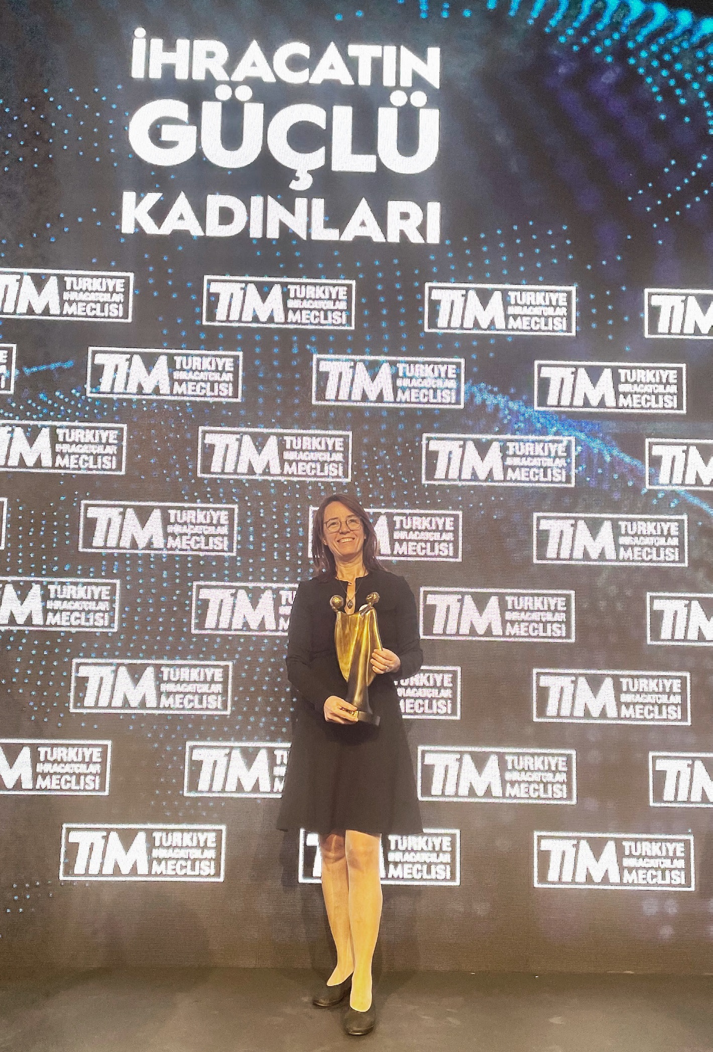 SİBEL BAYAT; Oyak Renault Tedarik Zinciri Direktörü