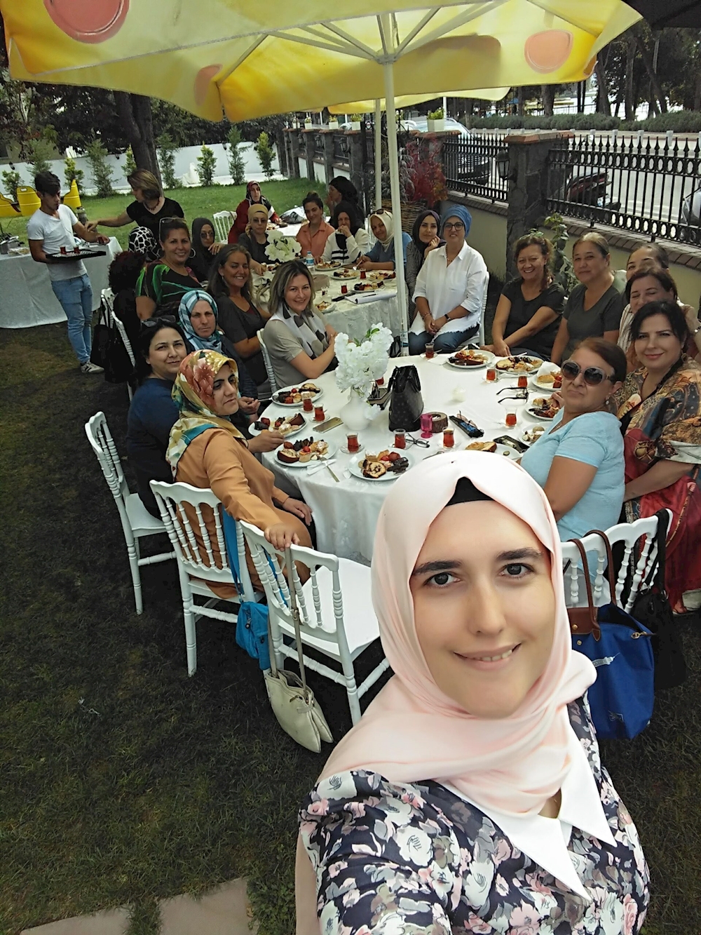 İZNİK’İN KADINLARI ÜRETİYOR