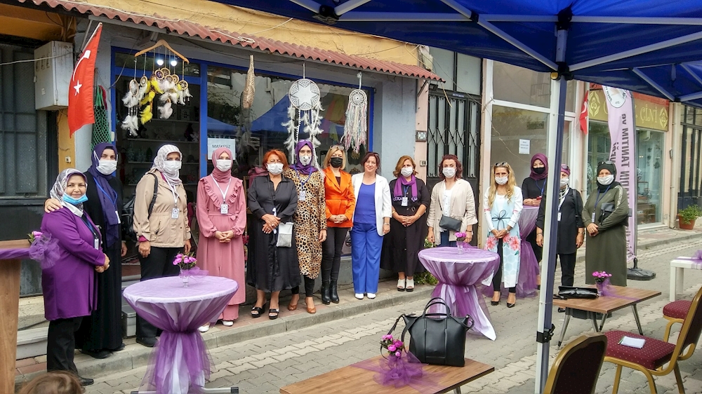 İZNİK’İN KADINLARI ÜRETİYOR