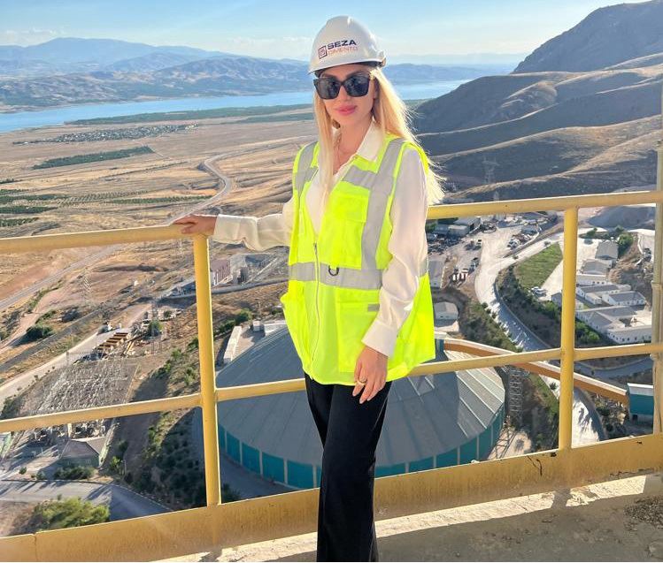 CansuBoydanİçfotosu