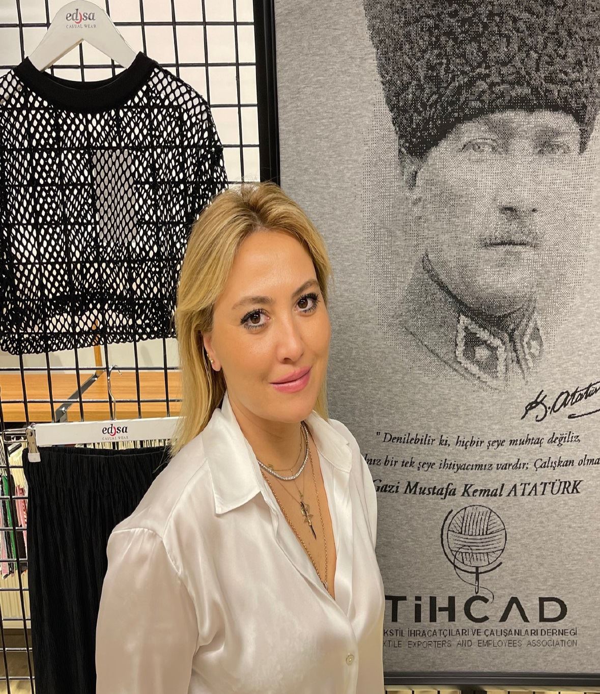 DidemDeğerİçAtatürkfoto