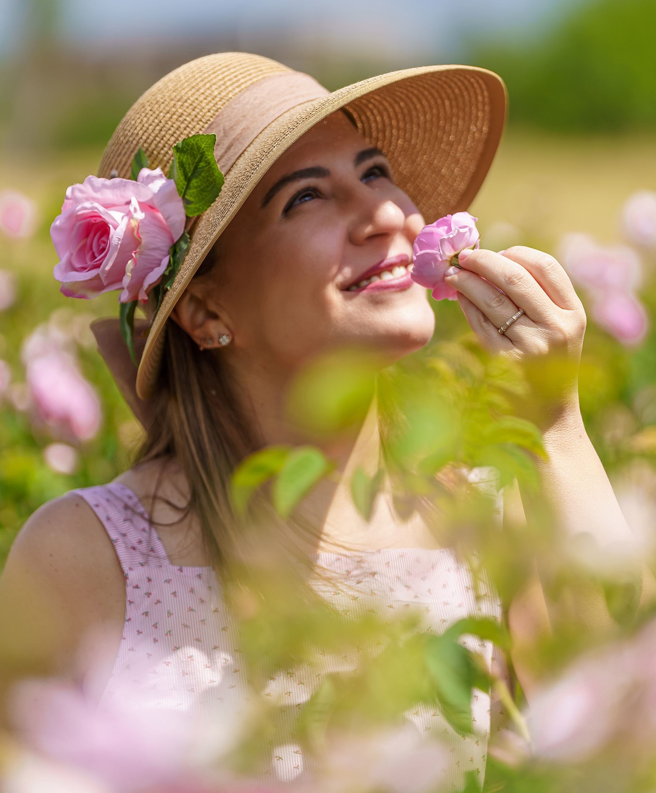 Gülşahgürkanşapkasıgüllü