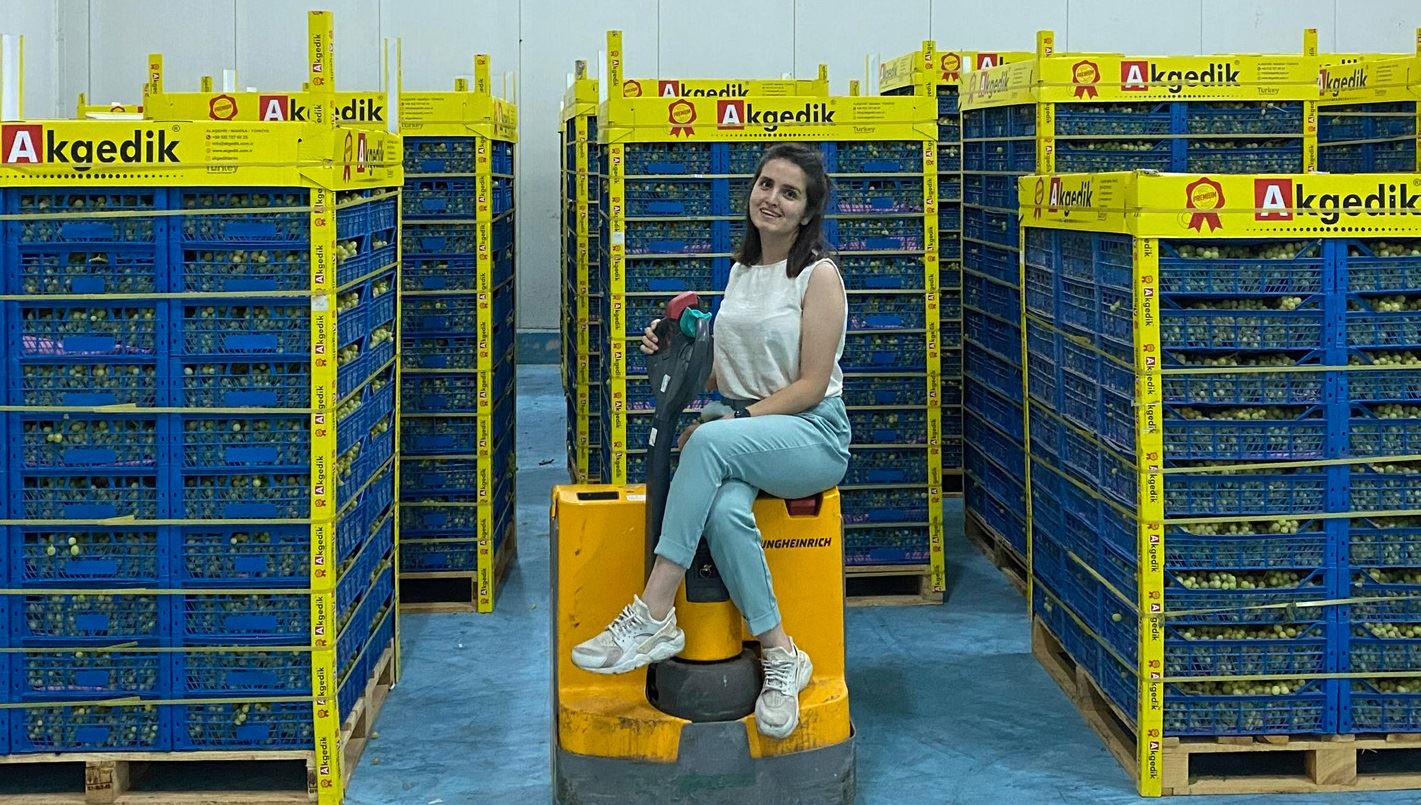 VildanKasadaOturuyor