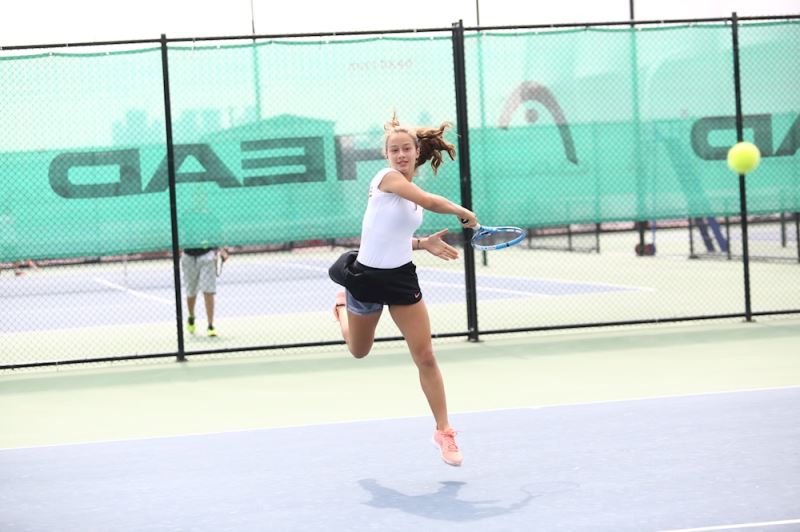 Bantboru Kadın Sporcuların Yan..