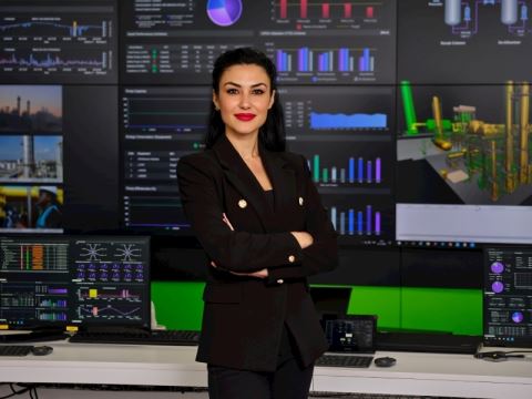 Bihter Gönenli, Schneider Elec..