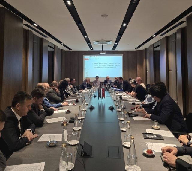 Gülden Güral, Kütahya Seramik ..