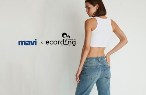 Mavi Ve Ecording İş Birliğiyle..