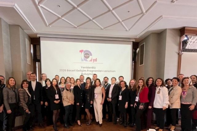 Yenidenbiz, Kadınların Kariyer..