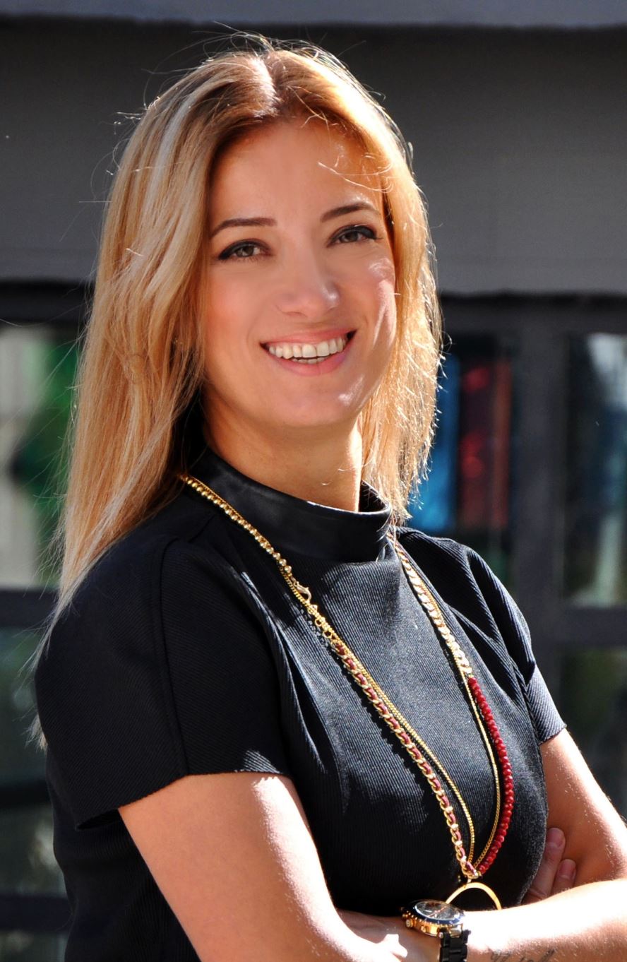 Mukaddes Başkaya; Gardenya Tek..